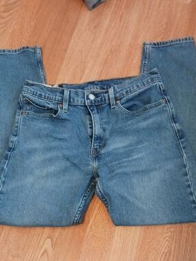Levi's Men's Medium Blue Straight Jeans